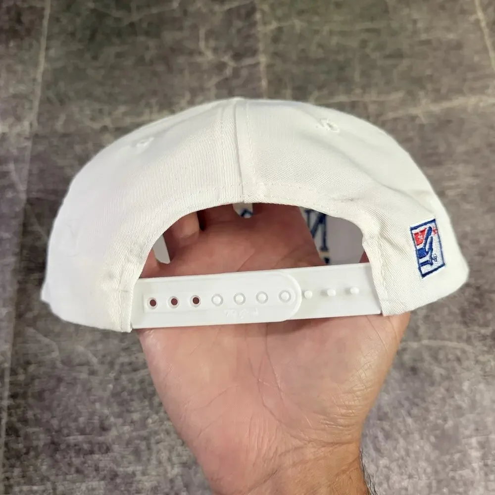 NWT Men's Vintage 90's The Game Alaska Nanooks White Split Bar Snapback Hat Cap